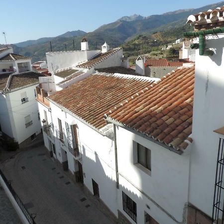 Casa las tres Conchas  Yunquera Exterior foto