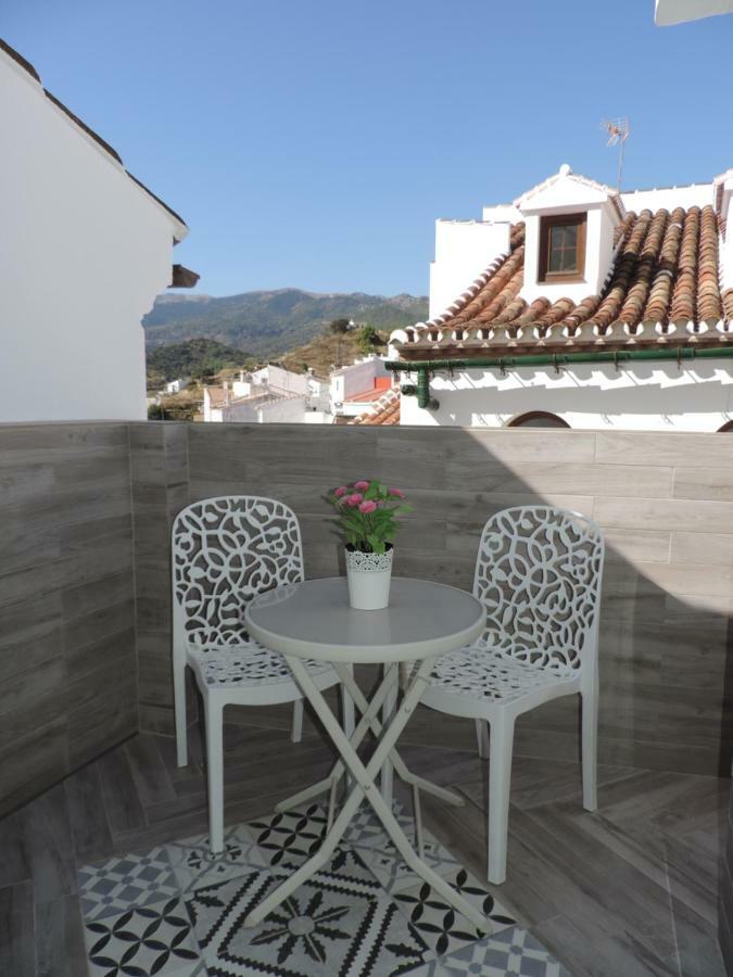 Casa las tres Conchas  Yunquera Exterior foto